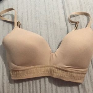 PINK wear everywhere wireless lightly lined bra